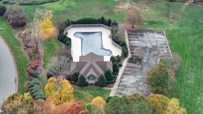 Building Photo - 119 Plantation Dr