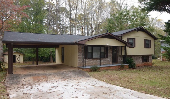 Building Photo - 3 br, 2 bath House - 233 Lucan Way