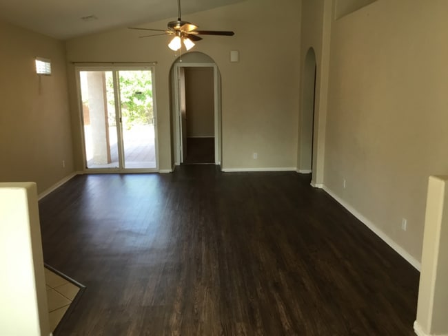 Building Photo - 10215 Calle Chulita NW