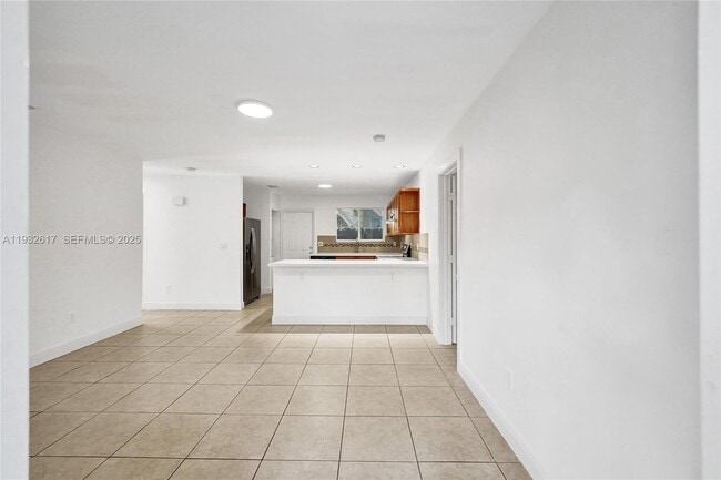 Building Photo - 30 SW 8th St