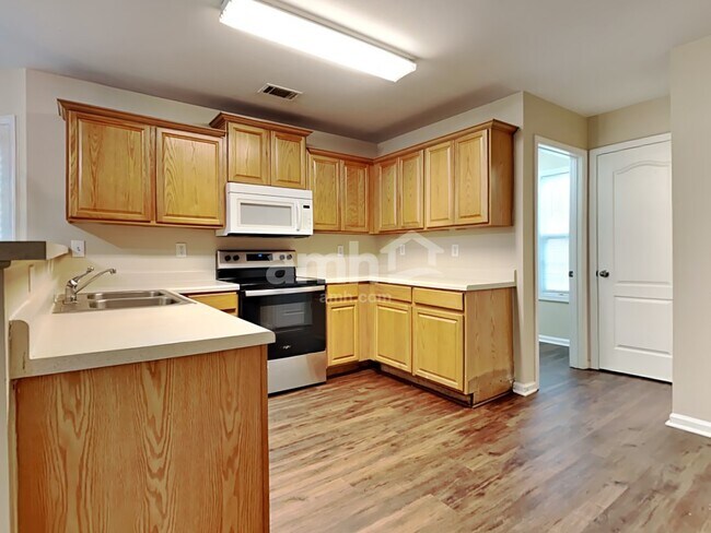 Building Photo - 6433 Grand Hickory Dr