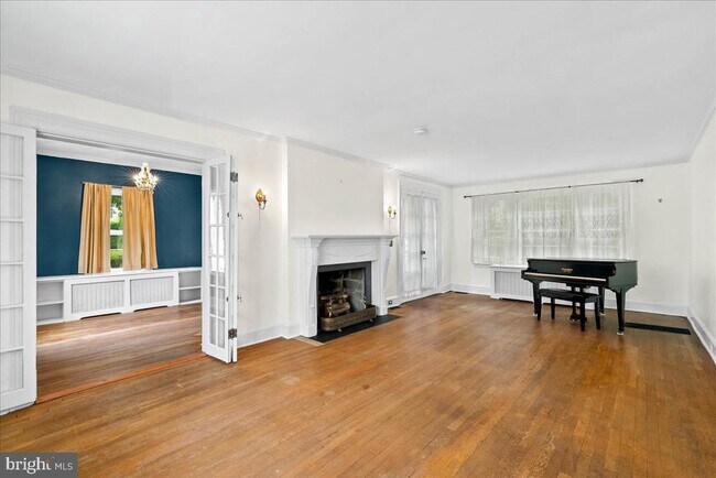 Building Photo - 5100 Chevy Chase Pkwy NW