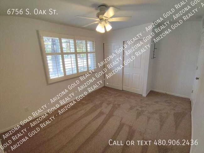 Building Photo - 6756 S Oak St