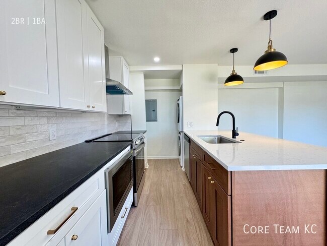 Building Photo - 4203 SW Trafficway