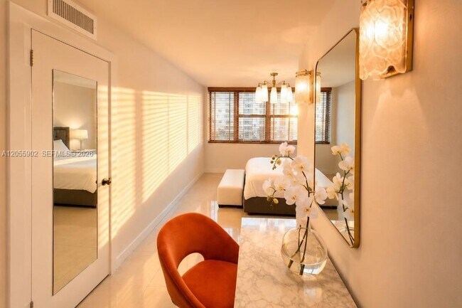 Building Photo - 2030 S Ocean Dr