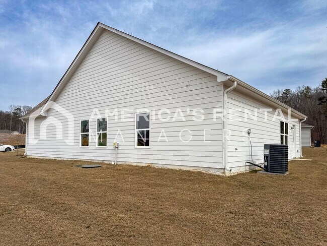 Building Photo - Your New Home Awaits in Hunter's Point at Innsbrooke in Pinson, AL! Available to View Now!!!