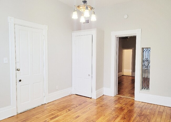 Interior Photo - 2216-2218 Ohio Ave
