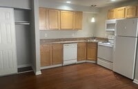 Building Photo - 550 Lowell Ave