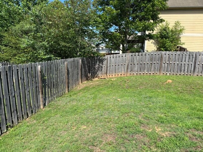 Building Photo - 5982 Ivy Ridge Dr