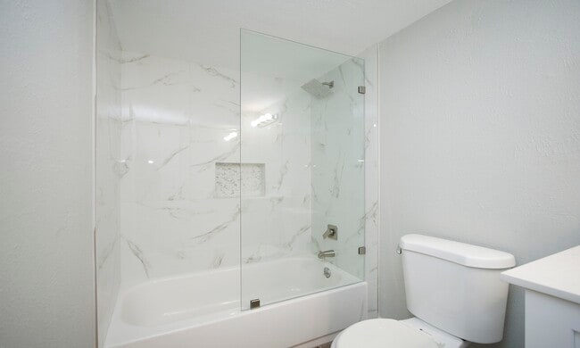 Building Photo - 17407 Autumn Trails Ln