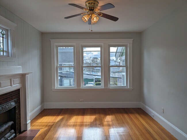 Building Photo - 8 Wilson Ave