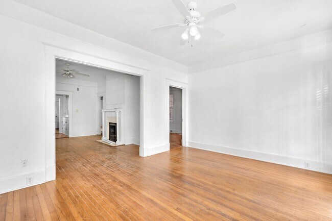 Building Photo - 2234 Whitaker St