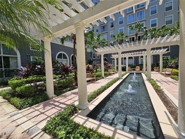 Building Photo - 700 S Harbour Island Blvd