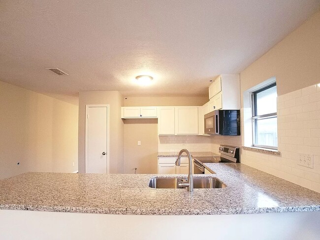 Building Photo - 3523 Mayfield Oaks Ln