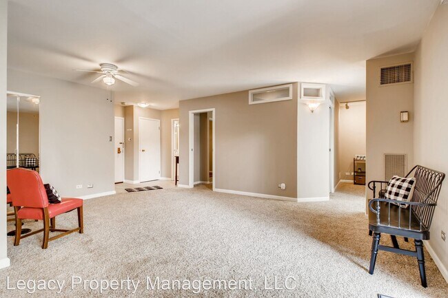 Building Photo - 480 S Marion Pkwy