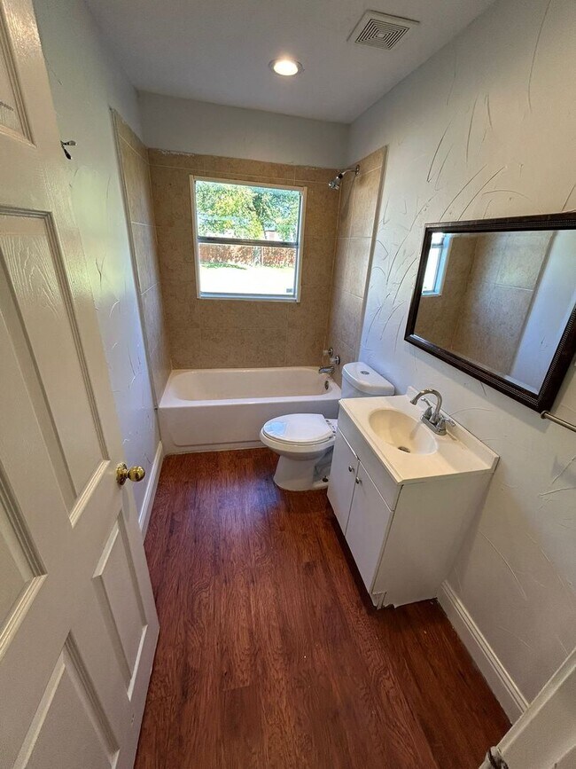 Building Photo - A hassle-free lifestyle