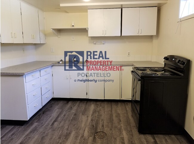 Building Photo - 625 El Rancho Blvd