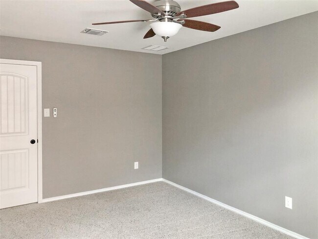 Building Photo - 1649 Bovina Dr