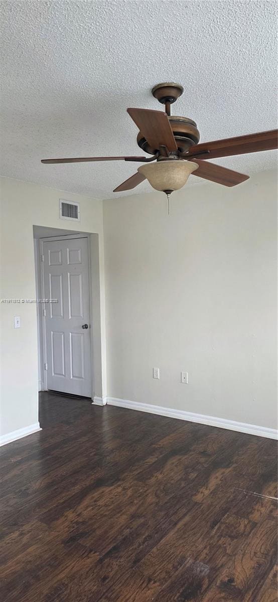 Building Photo - 2427 Centergate Dr