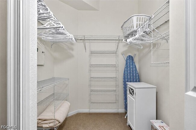 Building Photo - 3080 Meandering Way