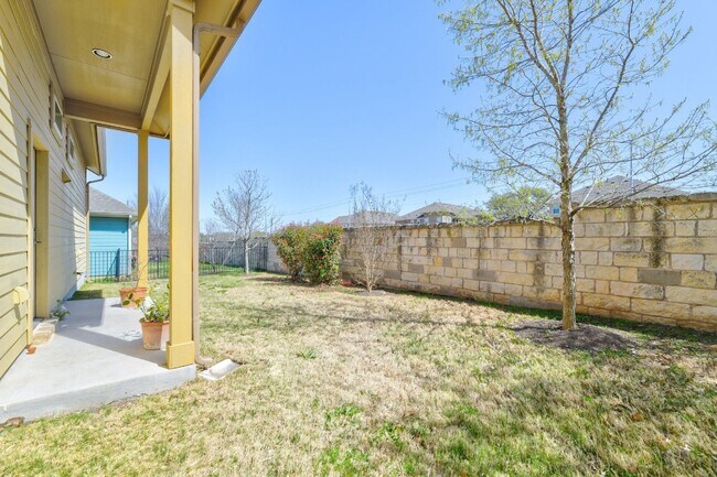 Building Photo - 11106 Railway Ln