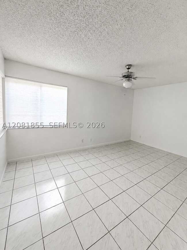 Building Photo - 360 NW 107th Ave
