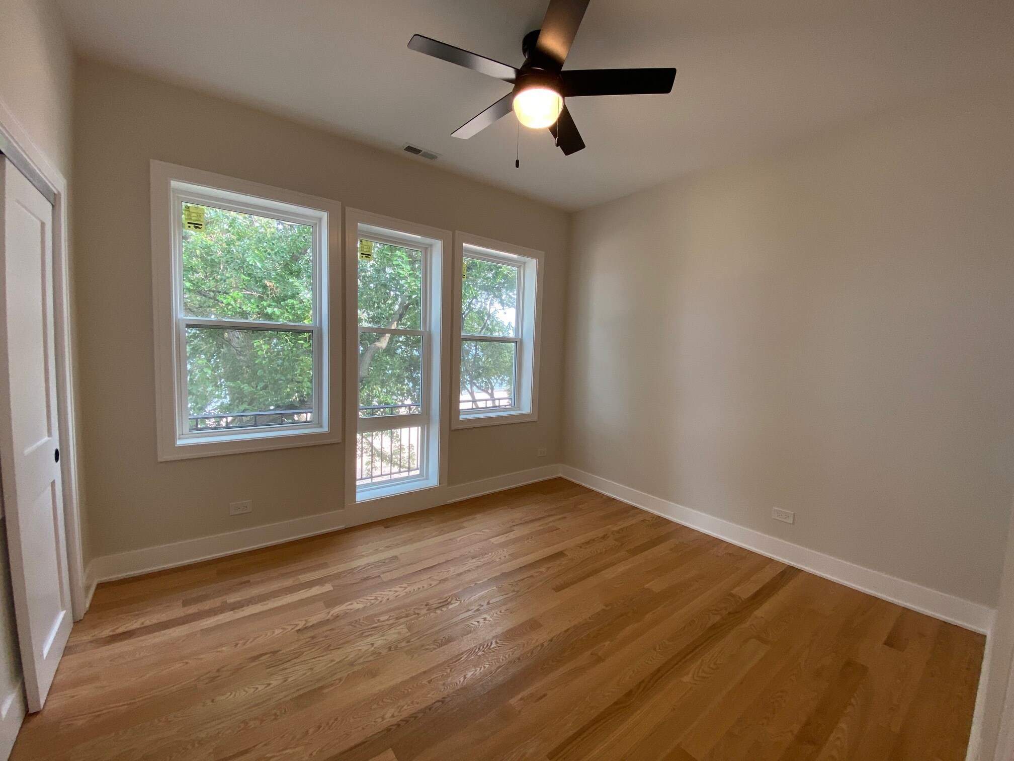 Building Photo - 1055 W Pratt Blvd