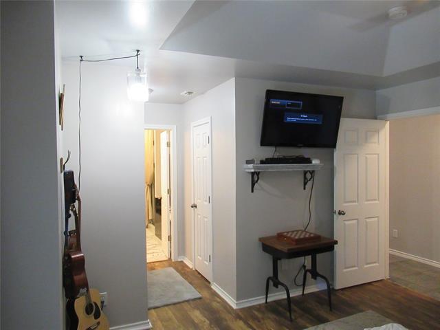 Building Photo - 707 High Crest Dr