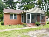 Building Photo - 405 Banks Ave