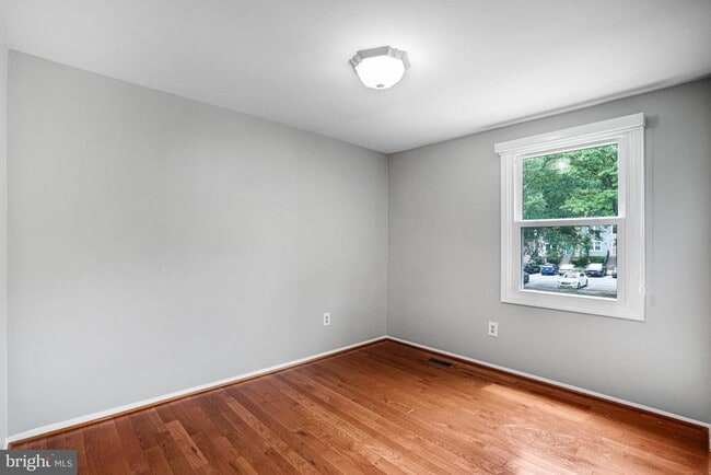 Building Photo - 5376 Harbor Ct Dr