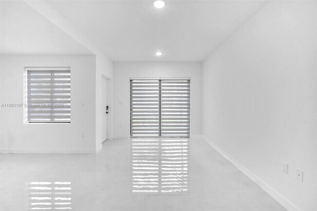 Building Photo - 14507 SW 261st St