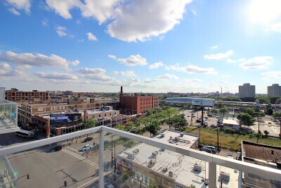 Building Photo - 2125 S Indiana Ave