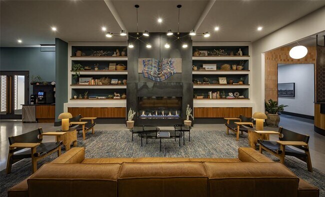 Building Photo - 84 East Ave