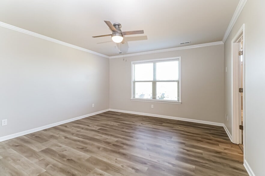 Building Photo - 10436 Honeyfur Ct