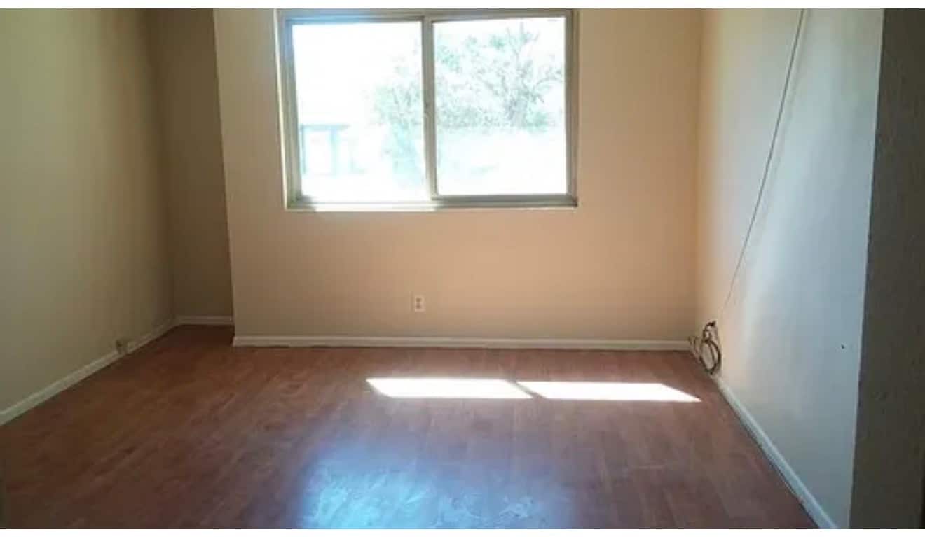 Building Photo - 17922 River Cir