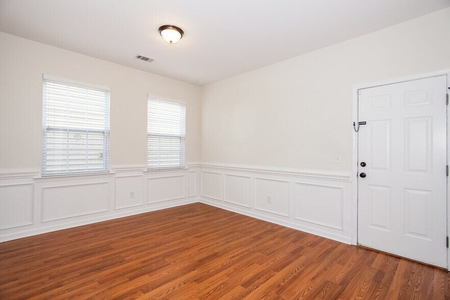 Building Photo - 9572 Turning Wheel Dr