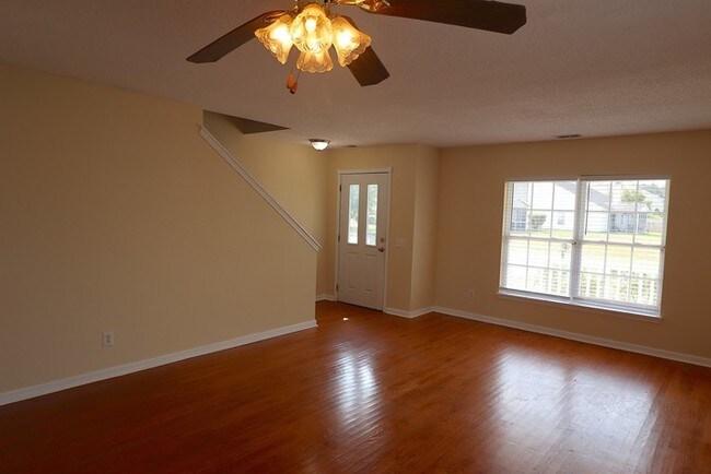 Building Photo - Weatherstone