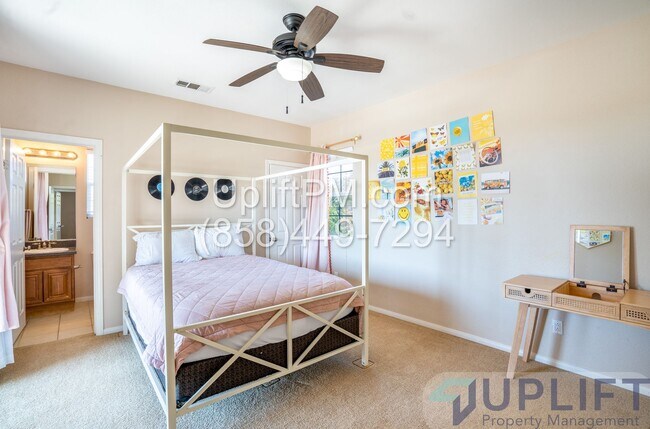 Building Photo - Spacious 5-Bedroom Home with Pool & Spa in...