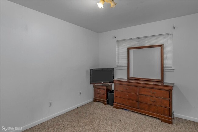 Building Photo - Jefferson Paige Home!