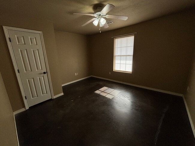 Building Photo - 30 Pirate Loop