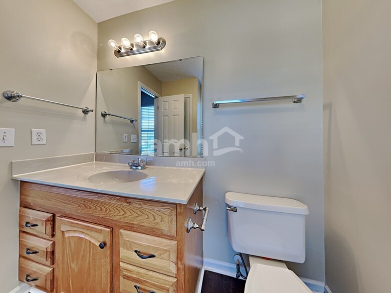 Building Photo - 126 Apache Dr