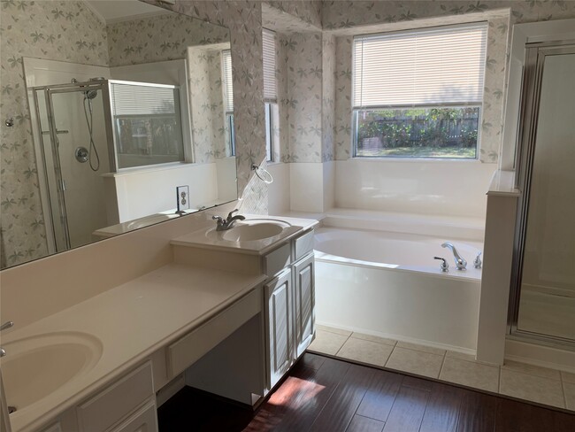 Building Photo - 17507 Colony Creek Dr