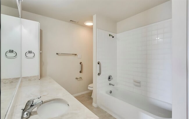 Building Photo - 12565 Piping Rock Dr