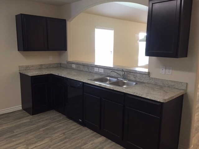 Building Photo - Garden Springs - 4020 Winter Springs Dr, F...