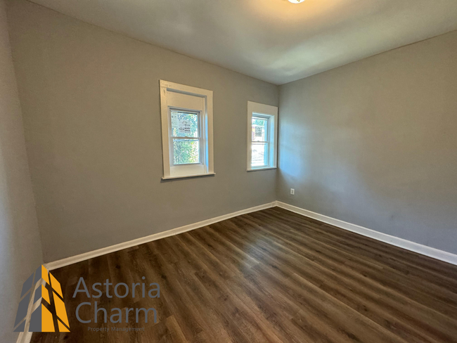 Building Photo - Newly Renovated 3BD/1.5BA townhome in Balt...