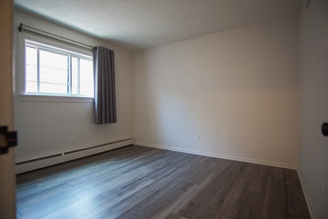 Building Photo - 6646 W 26th St