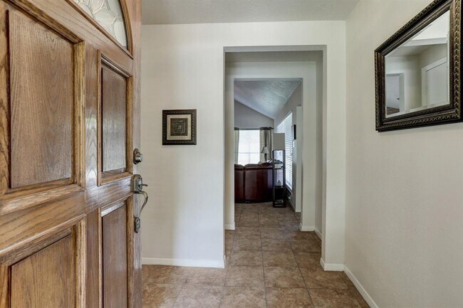 Building Photo - 11507 Wolf Run Ln