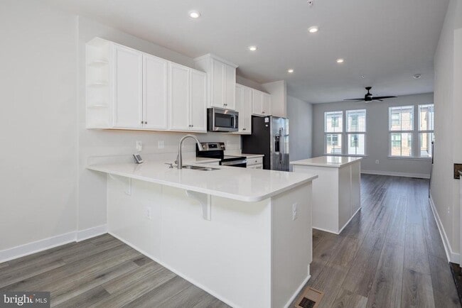 Building Photo - 7903 Chatuga Wy