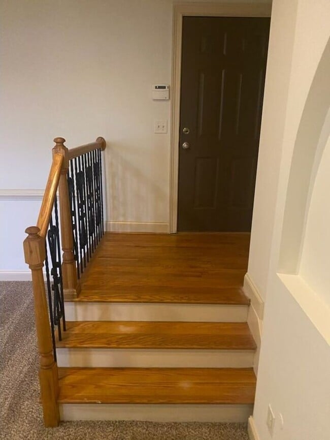 Building Photo - Excellent location, amazing upgrades and great price!