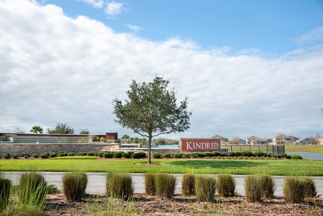 Building Photo - 1932 Red Canyon Dr